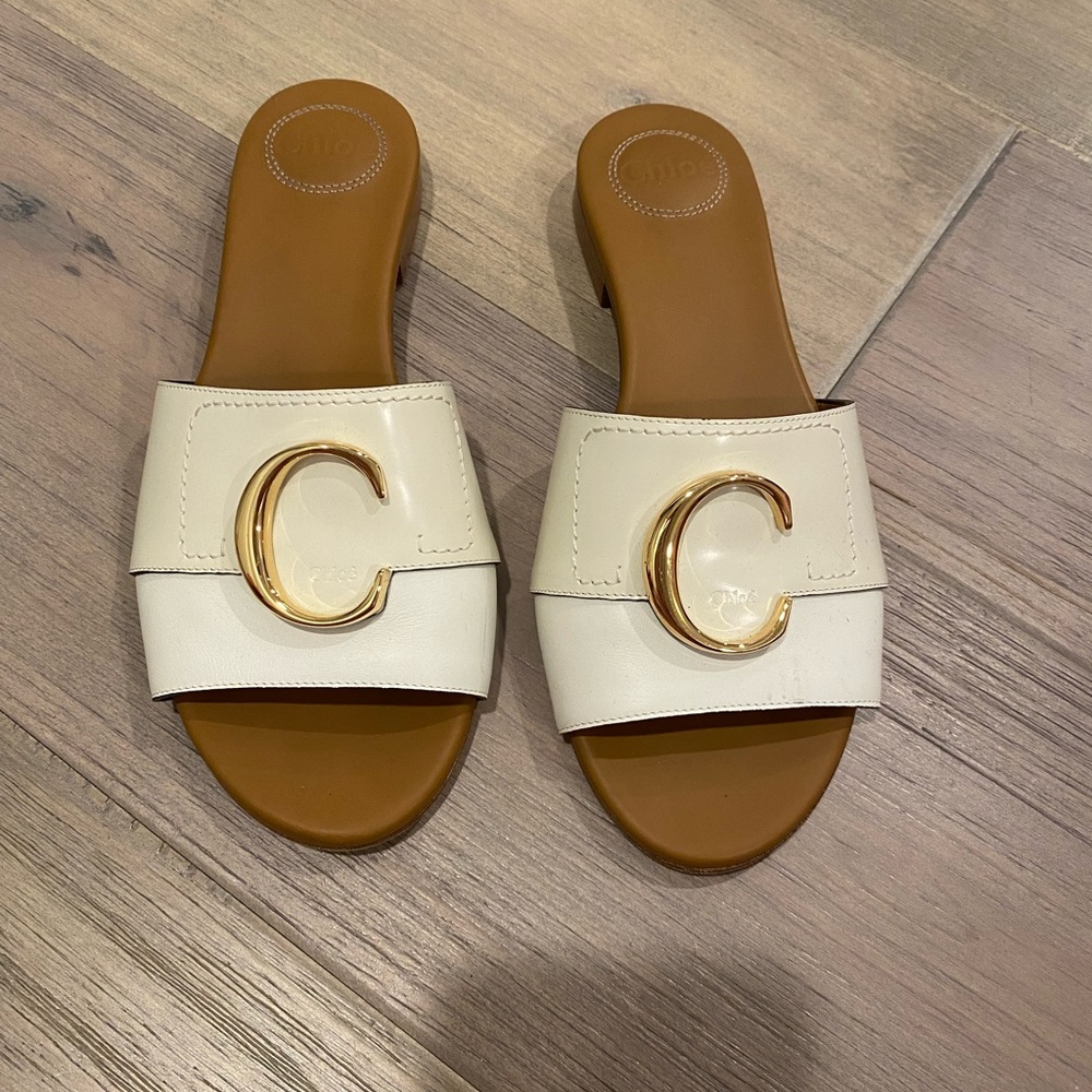 Chloe White and Gold Slide Sandals